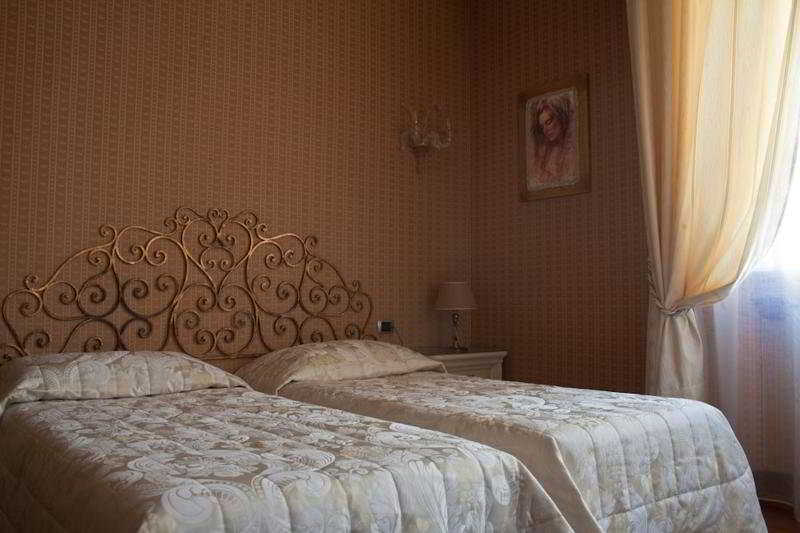 C-Hotels De Rose Palace Флоренція Екстер'єр фото