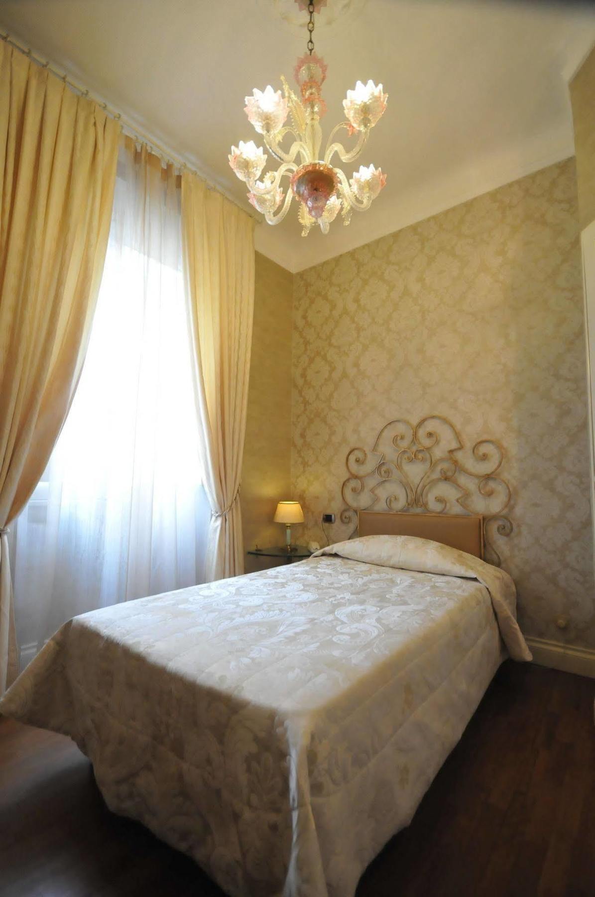 C-Hotels De Rose Palace Флоренція Екстер'єр фото
