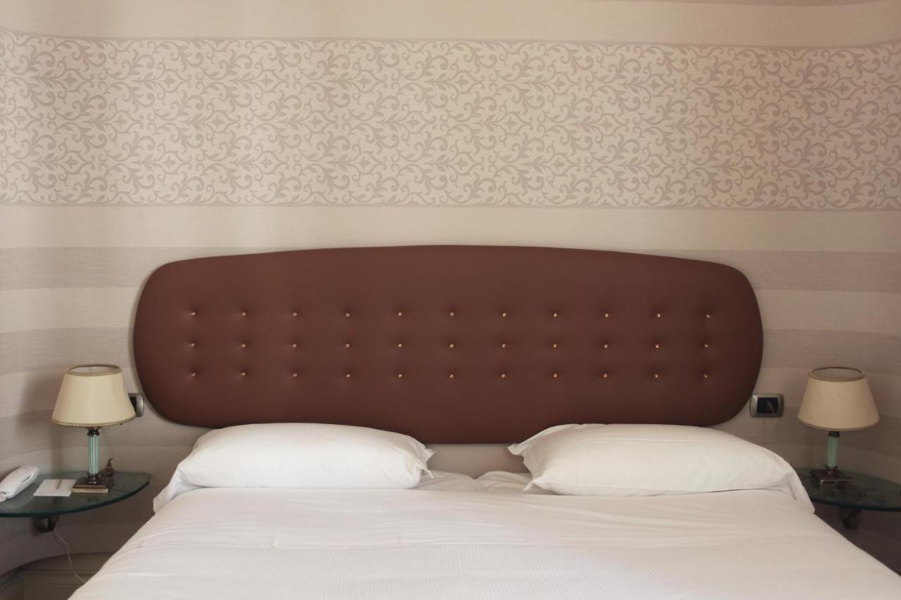 C-Hotels De Rose Palace Флоренція Номер фото