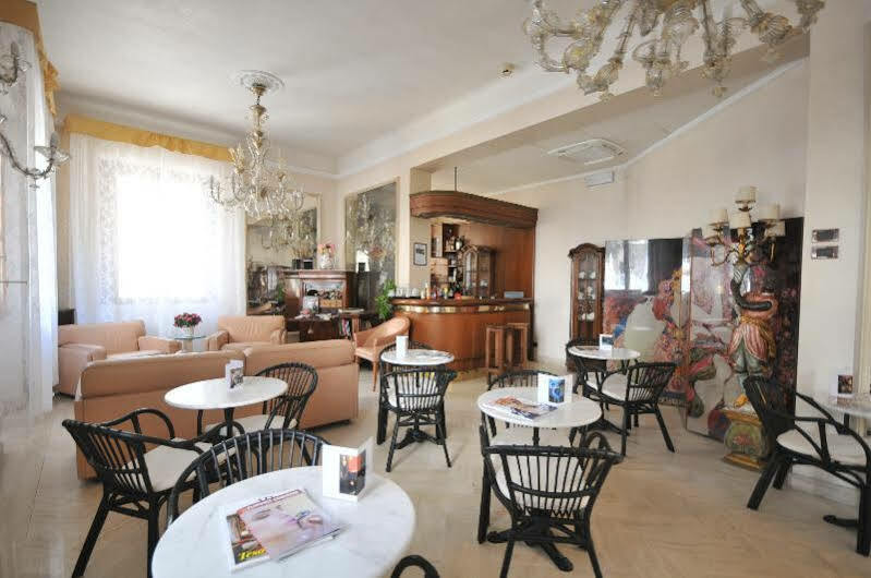 C-Hotels De Rose Palace Флоренція Екстер'єр фото